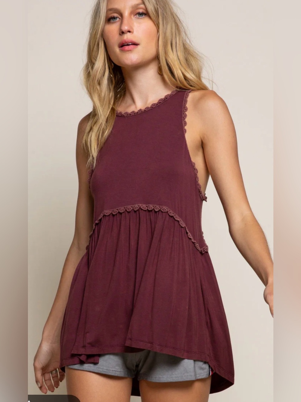 POL Burgundy Lace-Trim Flowy Tank